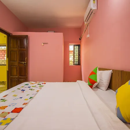 Oyo 12486 Home 1Bhk Siolim